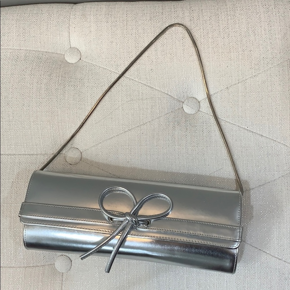 Silver clutch